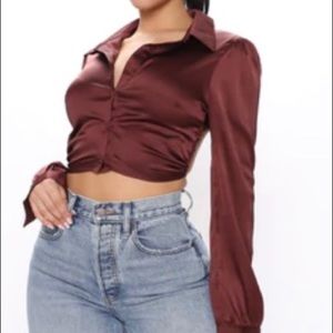 Fashionnova top (never warn) maroon crop top (size XL)
